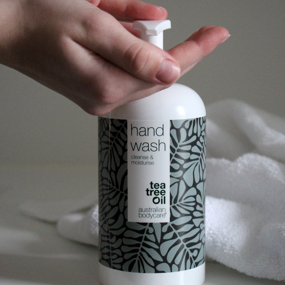 Liquid hand soap for dry hands with Tea Tree Oil — Liquid hand wash for effective cleansing of bacteria and dirt