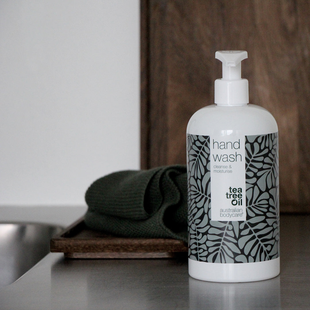 Liquid hand soap for dry hands with Tea Tree Oil — Liquid hand wash for effective cleansing of bacteria and dirt