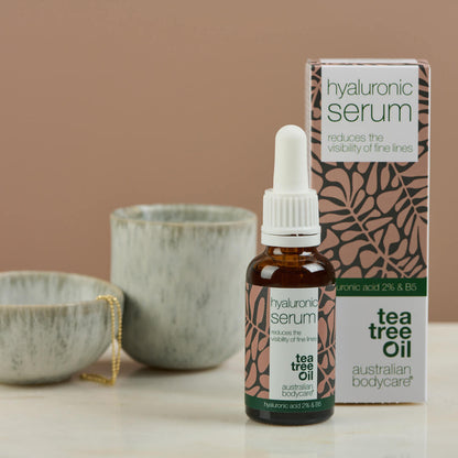 Hyaluronic acid serum for skin glow and against fine lines - Face serum with Tea Tree Oil, Hyaluronic Acid 2% and vitamin B5, against fine lines and dry skin