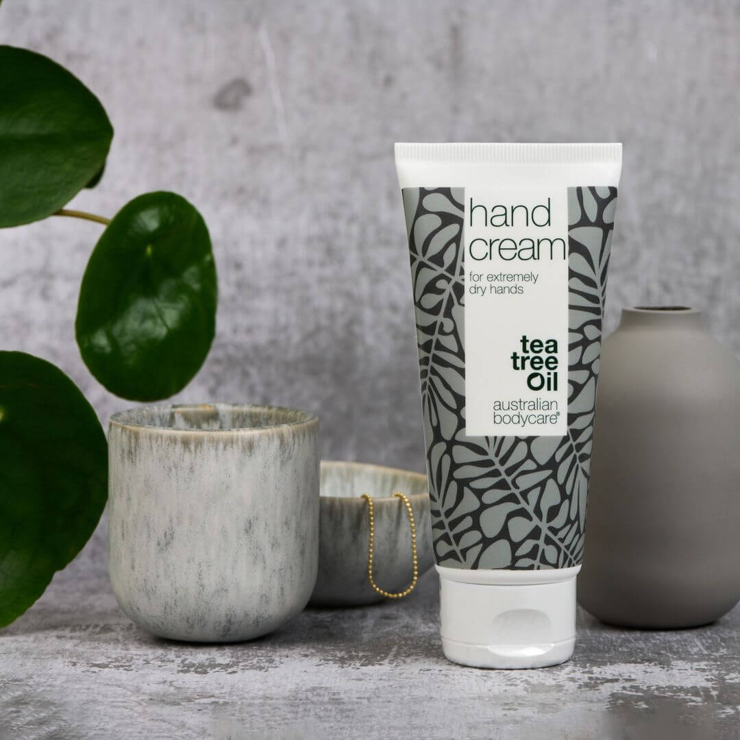 Tea Tree Hand cream for red and dry hands — Hand lotion for the daily care of cracked, itchy hands or with red skin